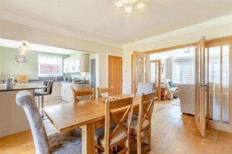 8638896-interior27v2.jpg