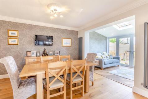 8638896-interior18v2.jpg