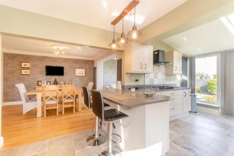 8638896-interior15v2.jpg