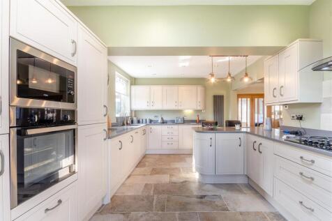 8638896-interior16v2.jpg