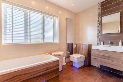 8638896-interior07v2.jpg