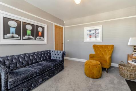 8643170-interior16.jpg