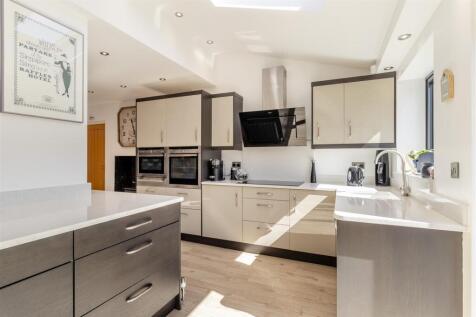 8643170-interior04.jpg
