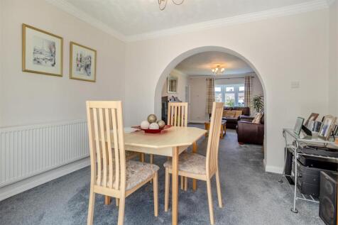 8646417-interior07.jpg