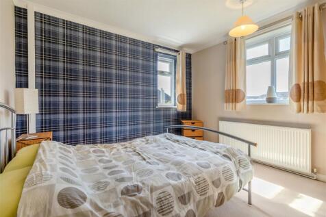 8646417-interior01.jpg