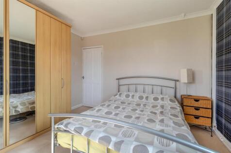 8646417-interior02.jpg