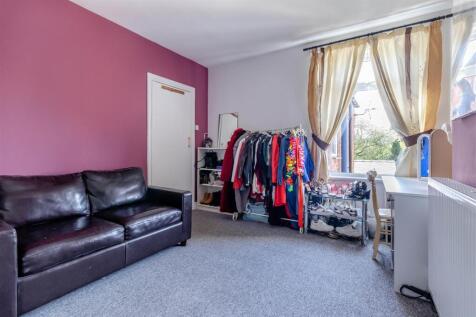 8645699-interior10.jpg