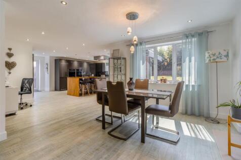 8646070-interior28.jpg