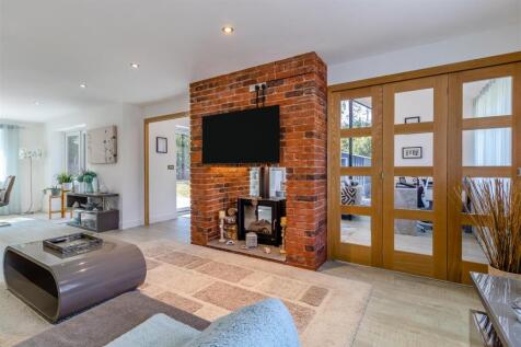 8646070-interior32.jpg
