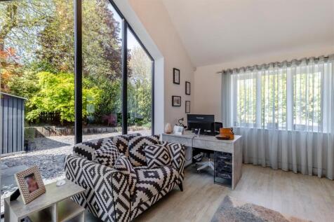 8646070-interior35.jpg