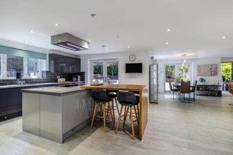 8646070-interior22.jpg