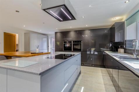 8646070-interior21.jpg