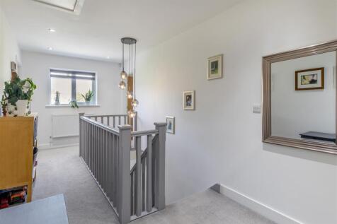 8646070-interior06.jpg