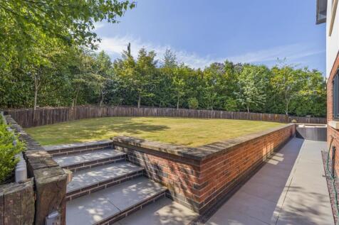 8646070-exterior13.jpg