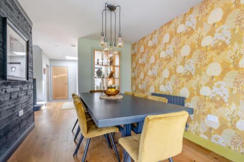 8645460-interior15.jpg
