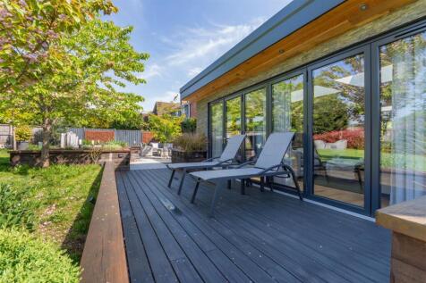 8645460-exterior11.jpg