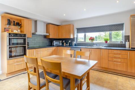 8648013-interior16.jpg