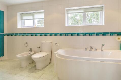 8648013-interior32.jpg