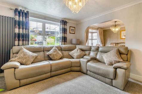 8649440-interior19.jpg