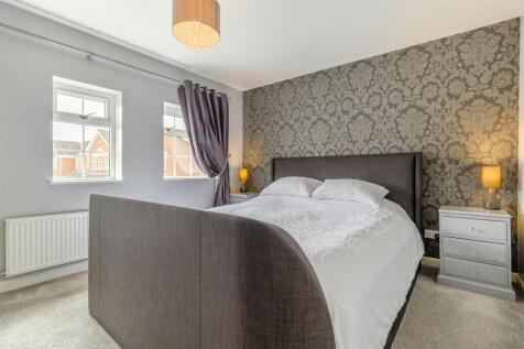 8649440-interior10.jpg