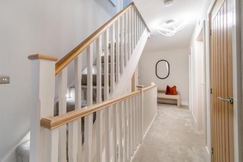 8583344-interior52.jpg