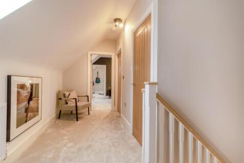 8583344-interior74.jpg