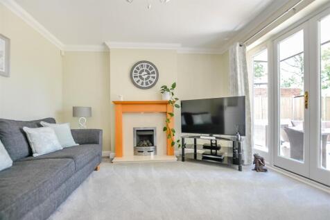8649448-interior34.jpg