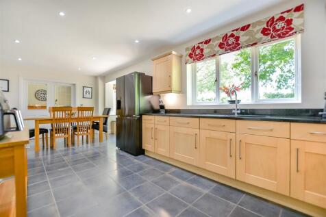 8649448-interior30.jpg