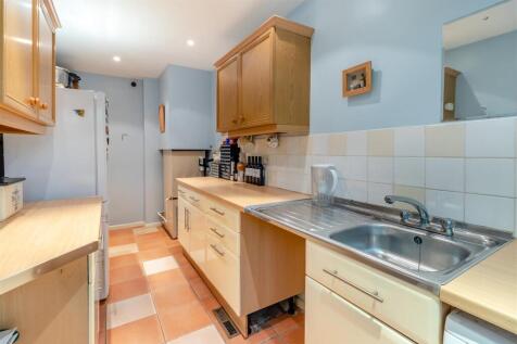 8651067-interior10.jpg