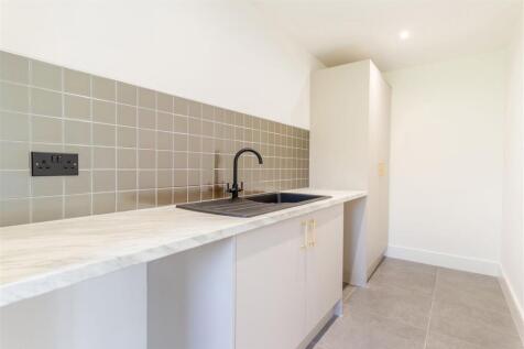 8657257-interior16.jpg