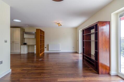 8657371-interior18.jpg