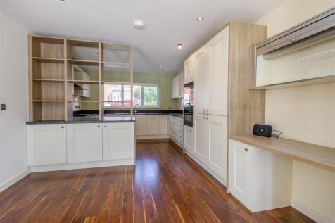 8657371-interior12.jpg