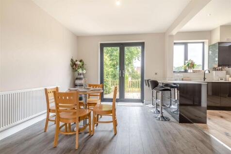 8657375-interior30v2.jpg