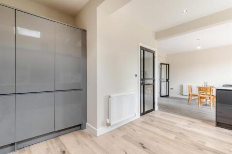 8657375-interior38v2.jpg