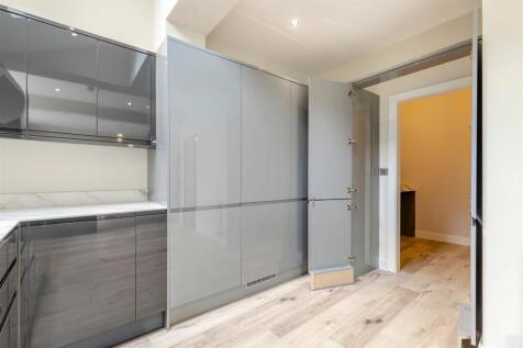 8657375-interior36.jpg