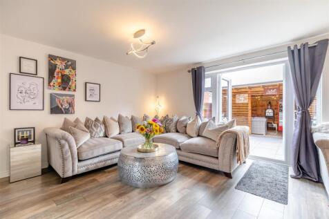 8658495-interior34.jpg