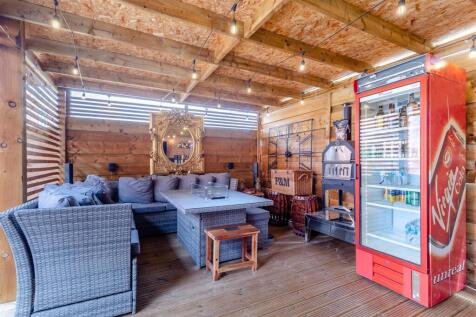 8658495-interior36.jpg