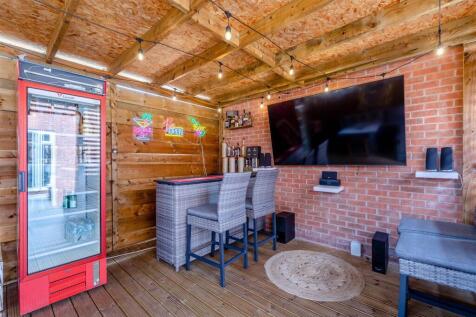 8658495-interior37.jpg