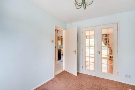 8659413-interior02.jpg