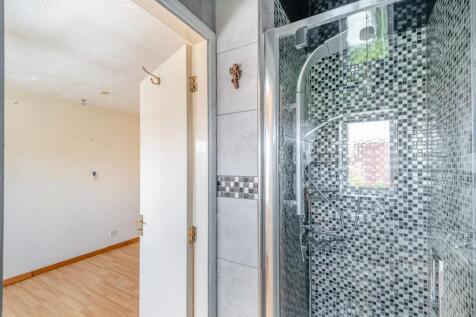 8659413-interior26.jpg