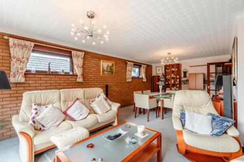 8659152-interior18.jpg