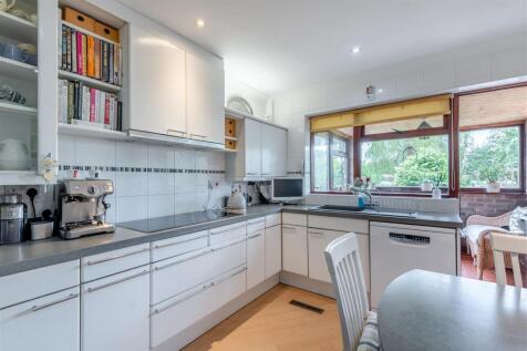 8659152-interior39.jpg