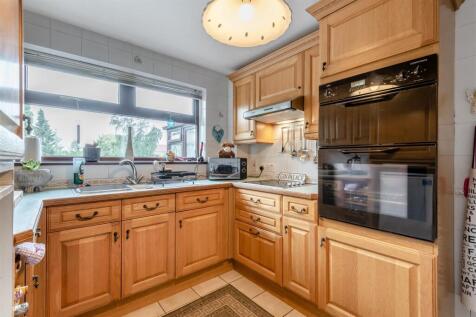 8659152-interior42.jpg
