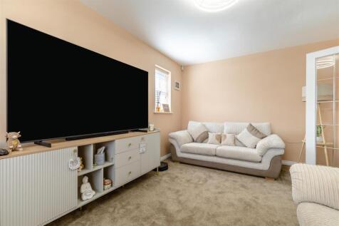 8660037-interior27.jpg