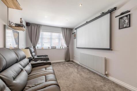 8660037-interior21.jpg
