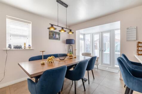 8660037-interior29.jpg
