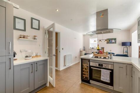 8660037-interior33.jpg