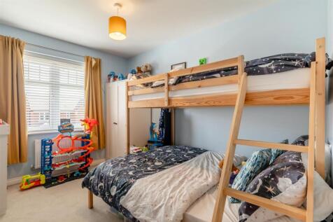 8660037-interior10.jpg
