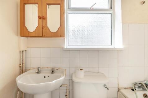 8660603-interior10.jpg