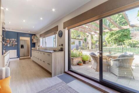 8660343-interior37.jpg